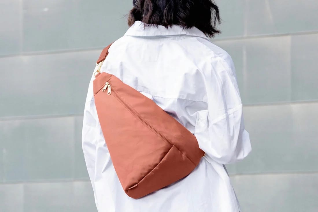 The Smart Traveler’s Secret: Why Women Everywhere Are Switching To Sling Bags