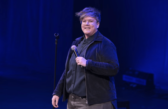 Comedian Hannah Gadsby Has Released Her Latest Comedy Show On Audio Only In Order To ‘Subvert The Male Gaze’